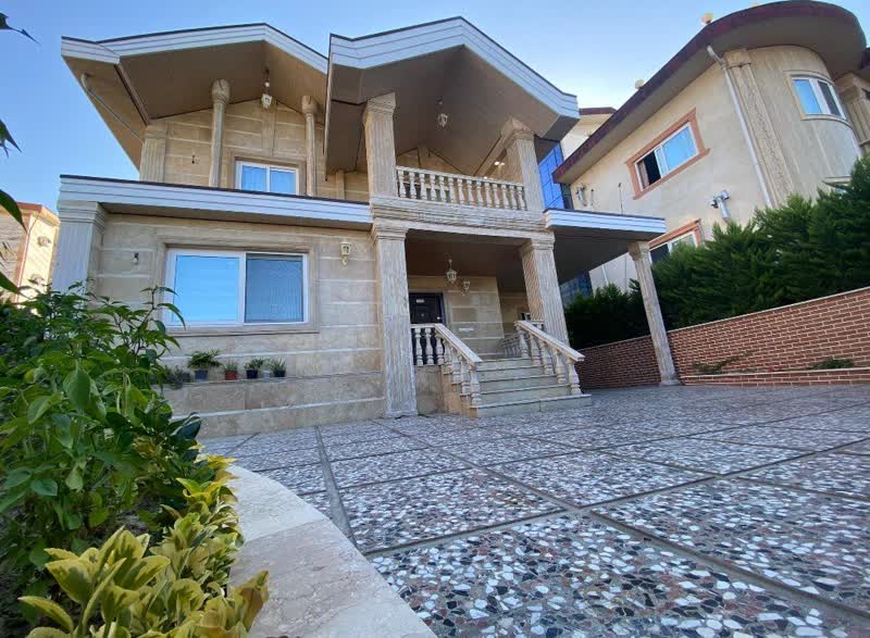 اجاره روزانه ویلا دوبلکس دو خواب با استخر ابگرم علیزاده چالوس - مازندران