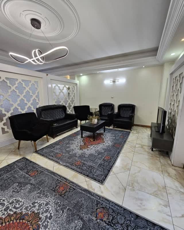 اجاره روزانه آپارتمان سه خواب آقا محمدی 3 شهرک راهن - تهران