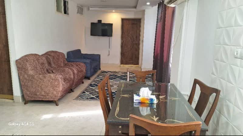 اجاره روزانه آپارتمان دو خواب ارنیکا 4 - شیراز