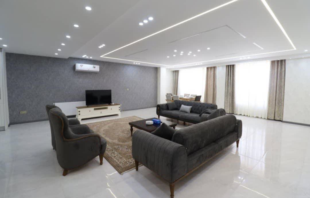 اجاره روزانه آپارتمان چهار خواب تاکستان - شیراز