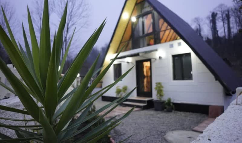 اجاره روزانه کلبه جنگلی دو خواب کونس کو تنکابن - مازندران