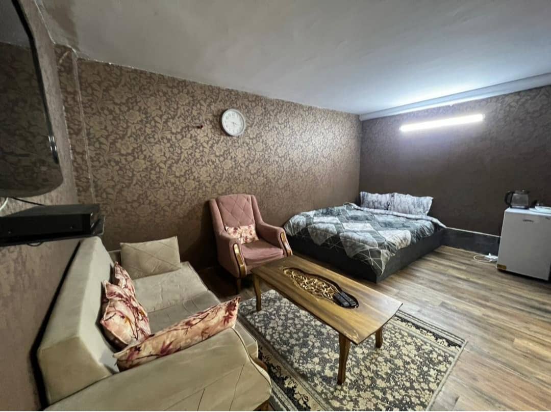 اجاره روزانه سوئیت سلیمی 13 ایت الله کاشانی - تهران