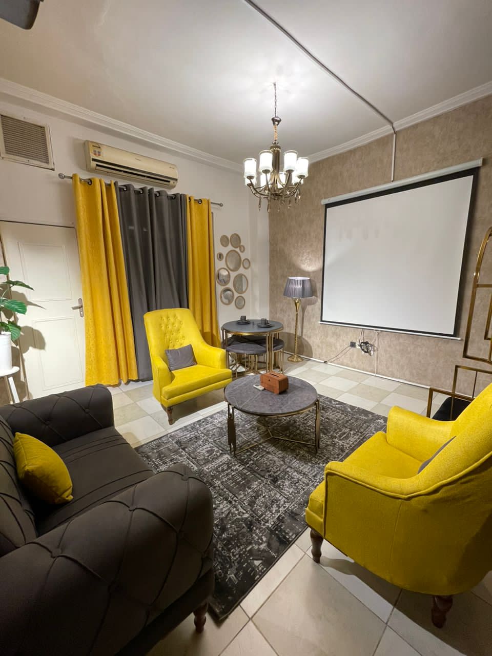 اجاره روزانه آپارتمان تک خواب جکوزی دار شبنم اندرزگو  2 - تهران