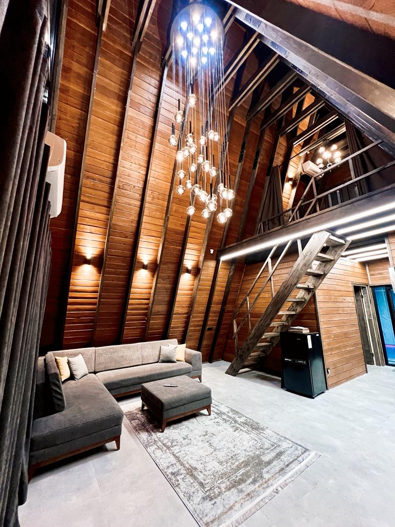 اجاره روزانه کلبه دو خواب سوئیسی استخردار آوان چالوس - چالوس