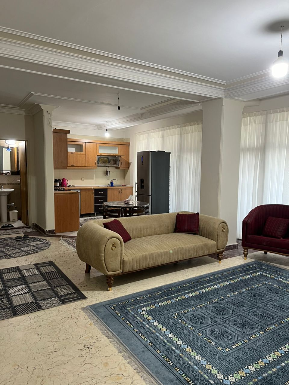 اجاره روزانه آپارتمان دو خواب بهارنارنح 2 - بندر عباس