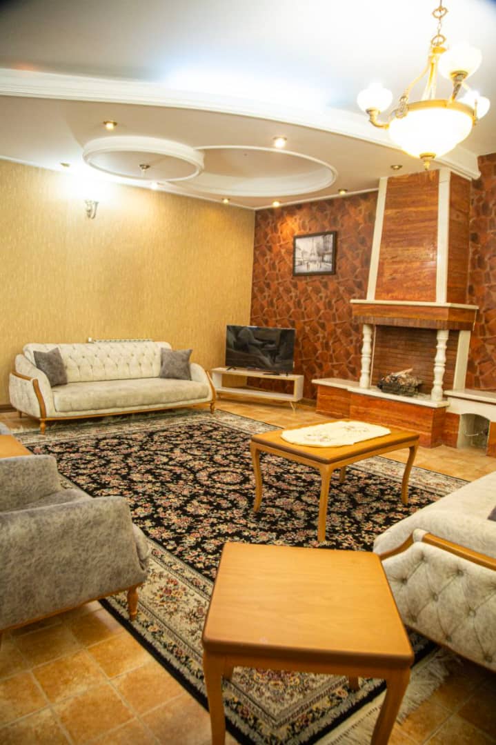 اجاره روزانه آپارتمان سه خواب جکوزی دار شهبازی - شیراز