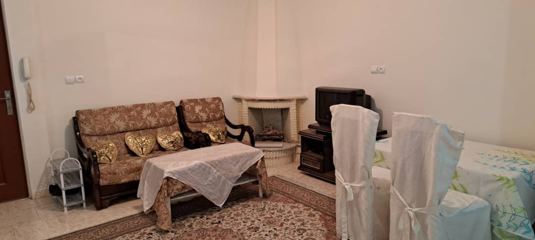 اجاره روزانه آپارتمان تک خواب گروسی - تهران