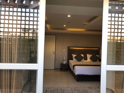 اجاره روزانه هتل دلگشا دو نفره دبل - شیراز