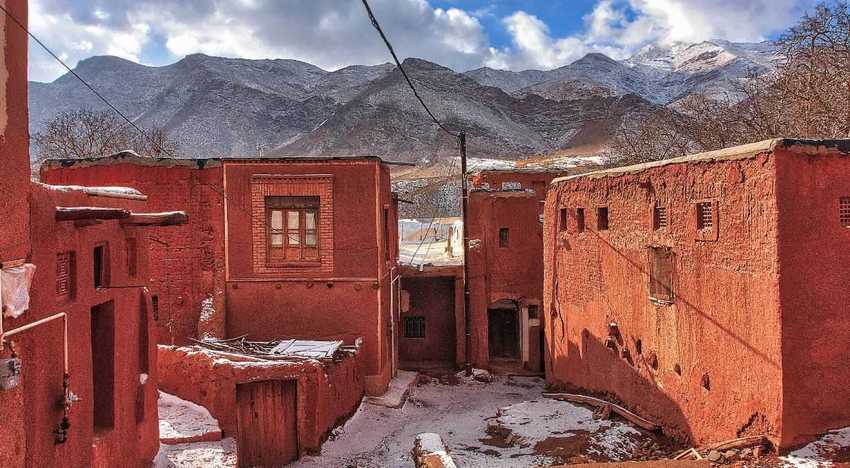 راهنمای تجربی بازدید از نقاط کمتر شناختهشده و اقامت نزدیک آن
