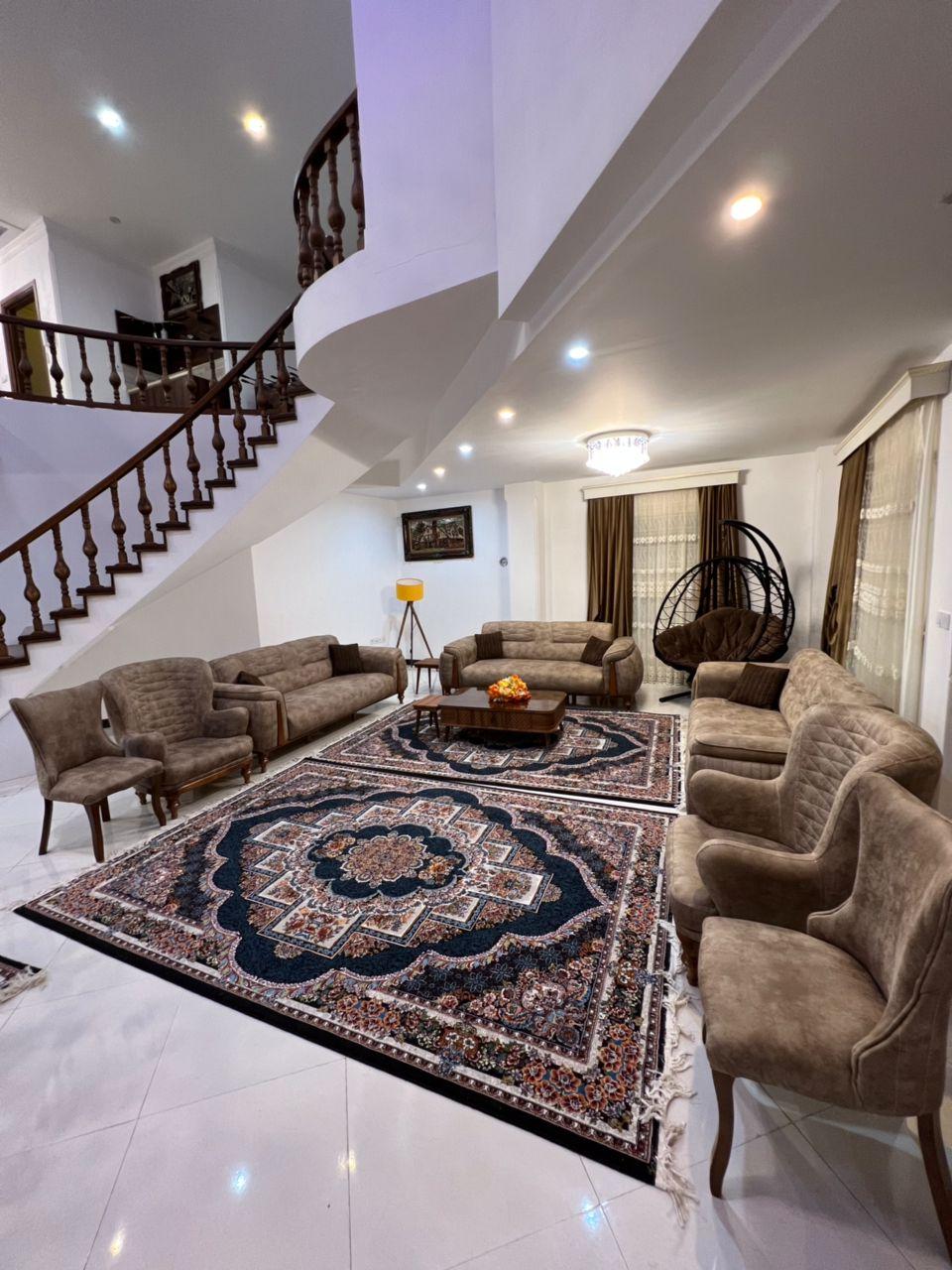 اجاره روزانه ویلا چهار خواب استخردار یاس - مازندران